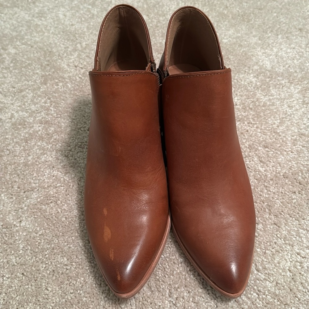 Frye women’s size 10 heeled booties cognac color worn twice